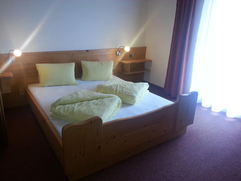 Bed and Breakfast Haus Karwendelblick Лойташ Экстерьер фото